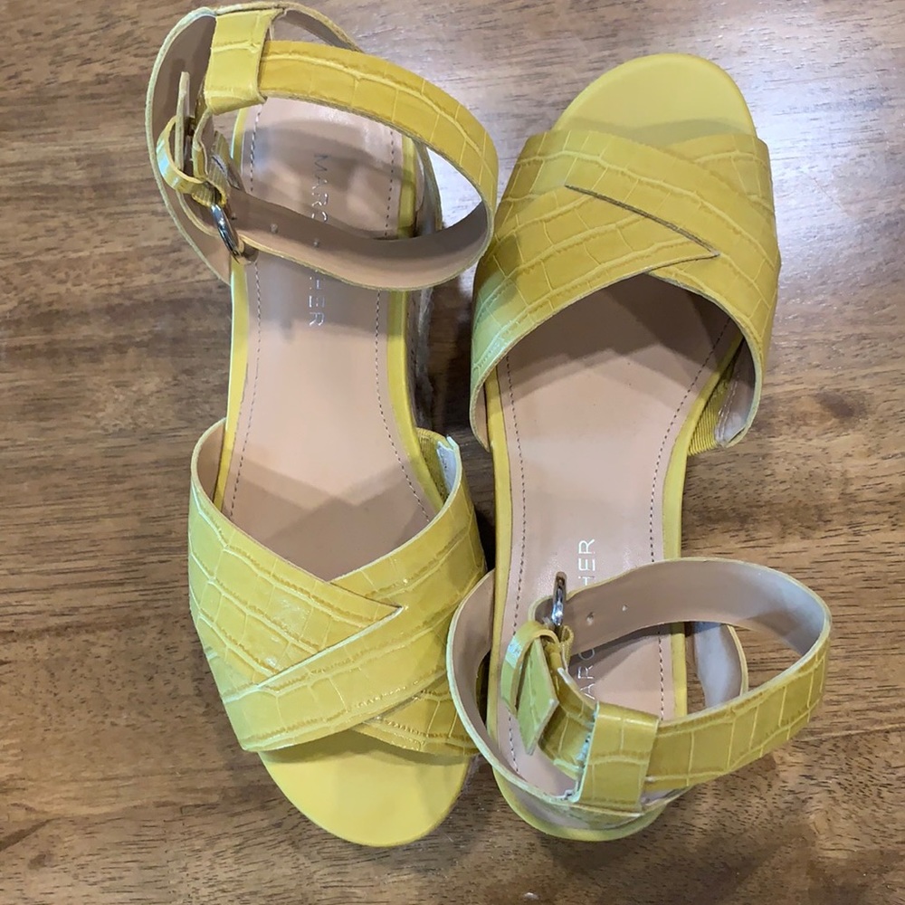 Marc fisher wedge platform flatform sandals